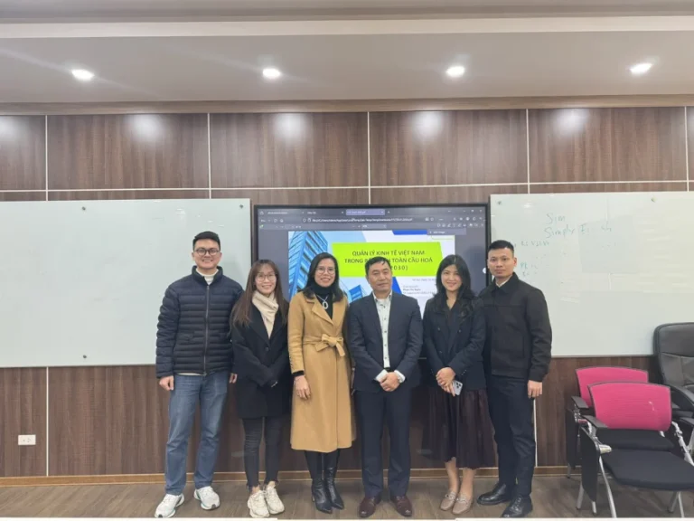 BUỔI TỌA ĐÀM VỚI  CHUYÊN GIA CỦA CÁC NCS NGÀNH QUẢN LÝ KINH TẾ 1A