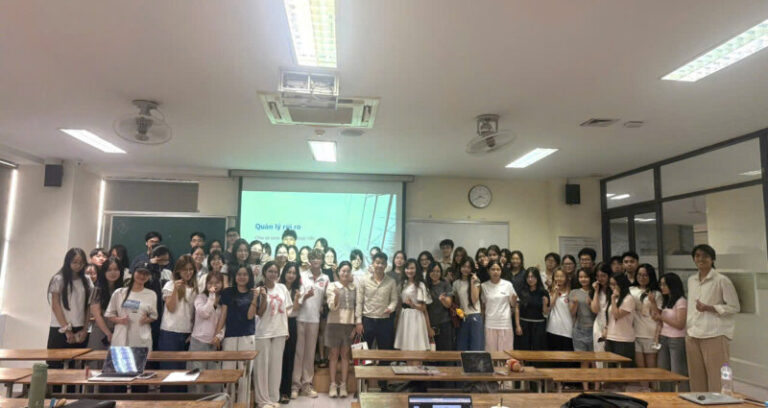 CHUYÊN GIA ĐỒNG GIẢNG NGUYỄN ĐẮC DŨNG THAM GIA GIẢNG DẠY HỌC PHẦN QUẢN TRỊ RỦI RO TRONG KINH DOANH QUỐC TẾ